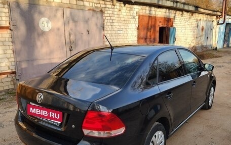 Volkswagen Polo VI (EU Market), 2015 год, 800 000 рублей, 3 фотография