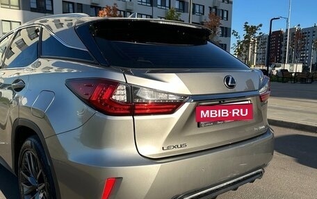 Lexus RX IV рестайлинг, 2019 год, 5 200 000 рублей, 6 фотография