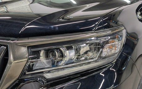 Toyota Land Cruiser Prado 150 рестайлинг, 2021 год, 5 630 000 рублей, 11 фотография
