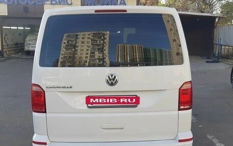 Volkswagen Caravelle T6 рестайлинг, 2019 год, 2 900 000 рублей, 4 фотография
