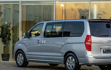 Hyundai Grand Starex Grand Starex I рестайлинг 2, 2014 год, 1 995 000 рублей, 9 фотография