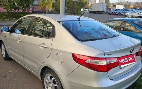 KIA Rio III рестайлинг, 2013 год, 825 000 рублей, 5 фотография