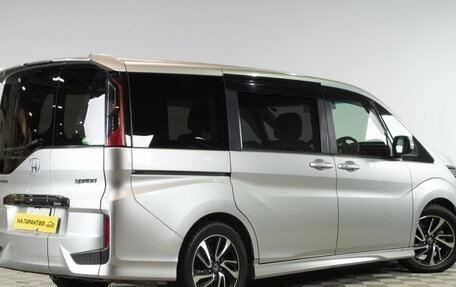 Honda Stepwgn IV рестайлинг, 2018 год, 2 349 000 рублей, 7 фотография