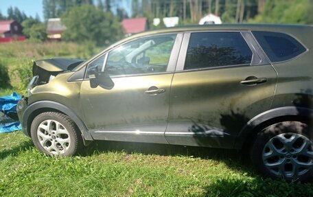 Renault Kaptur I рестайлинг, 2016 год, 500 000 рублей, 2 фотография