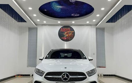 Mercedes-Benz A-Класс, 2022 год, 1 650 000 рублей, 2 фотография