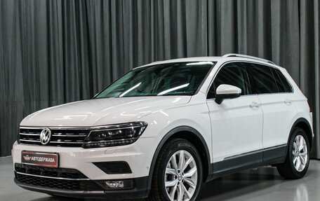 Volkswagen Tiguan II, 2018 год, 1 970 000 рублей, 2 фотография