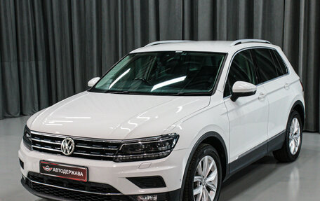Volkswagen Tiguan II, 2018 год, 1 970 000 рублей, 4 фотография