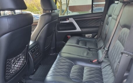 Toyota Land Cruiser 200, 2017 год, 5 000 000 рублей, 3 фотография