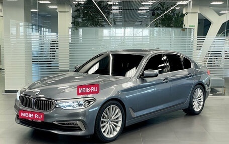 BMW 5 серия, 2019 год, 3 432 000 рублей, 3 фотография