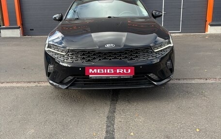 KIA K5, 2021 год, 1 700 000 рублей, 2 фотография