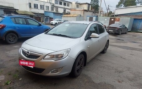 Opel Astra J, 2011 год, 400 000 рублей, 2 фотография