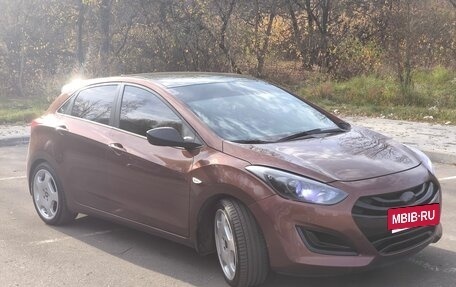 Hyundai i30 II рестайлинг, 2012 год, 800 000 рублей, 3 фотография