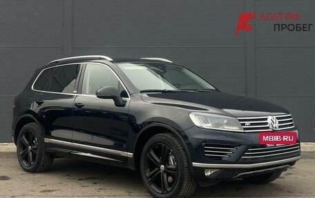 Volkswagen Touareg III, 2016 год, 2 790 000 рублей, 2 фотография