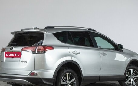 Toyota RAV4, 2017 год, 2 829 000 рублей, 7 фотография