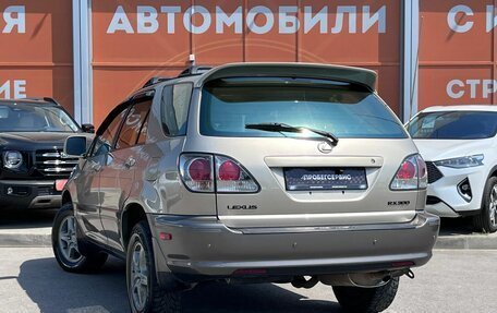 Lexus RX IV рестайлинг, 2001 год, 689 000 рублей, 7 фотография