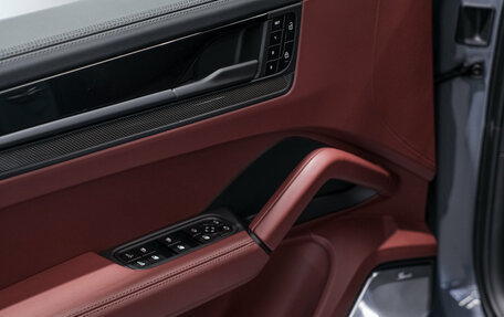 Porsche Cayenne III, 2026 год, 26 320 000 рублей, 16 фотография