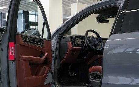 Porsche Cayenne III, 2026 год, 26 320 000 рублей, 13 фотография