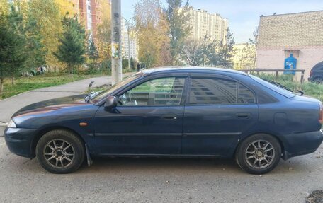Mitsubishi Carisma I, 1997 год, 205 000 рублей, 4 фотография