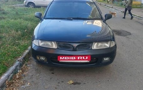 Mitsubishi Carisma I, 1997 год, 205 000 рублей, 2 фотография