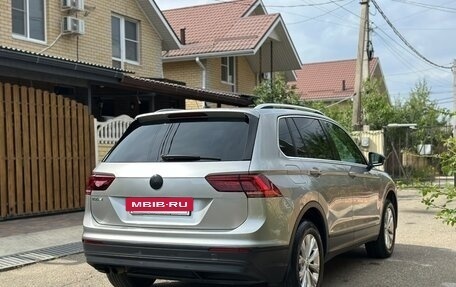 Volkswagen Tiguan II, 2019 год, 2 300 000 рублей, 4 фотография