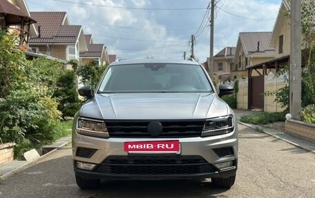 Volkswagen Tiguan II, 2019 год, 2 300 000 рублей, 2 фотография