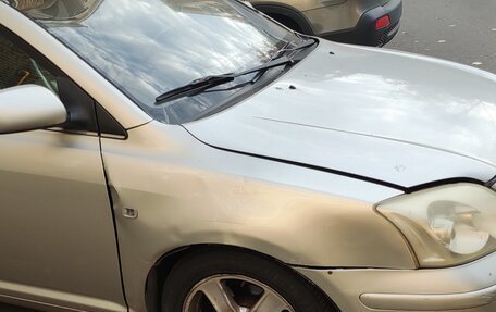 Toyota Avensis III рестайлинг, 2004 год, 450 000 рублей, 6 фотография