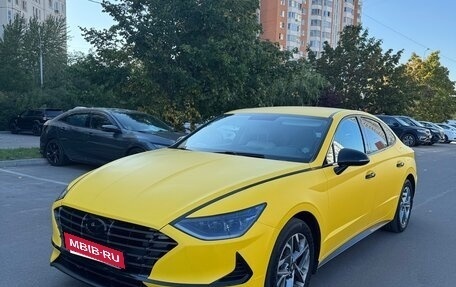 Hyundai Sonata VIII, 2020 год, 1 675 000 рублей, 3 фотография