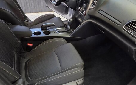 Renault Megane IV, 2018 год, 1 390 000 рублей, 5 фотография