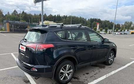 Toyota RAV4, 2018 год, 1 900 000 рублей, 3 фотография
