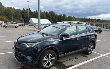 Toyota RAV4, 2018 год, 1 900 000 рублей, 8 фотография