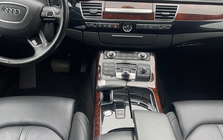Audi A8, 2013 год, 1 350 000 рублей, 4 фотография