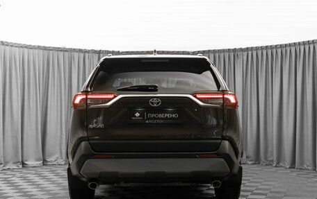 Toyota RAV4, 2020 год, 3 100 000 рублей, 6 фотография