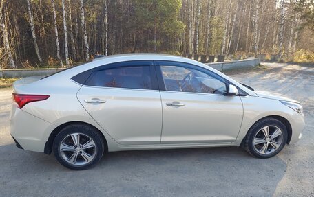 Hyundai Solaris II рестайлинг, 2018 год, 1 530 000 рублей, 4 фотография