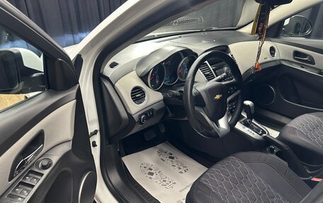 Chevrolet Cruze II, 2012 год, 809 000 рублей, 10 фотография