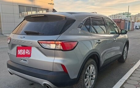 Ford Escape, 2021 год, 1 890 000 рублей, 3 фотография
