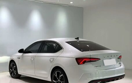 Skoda Octavia IV, 2023 год, 2 250 000 рублей, 4 фотография