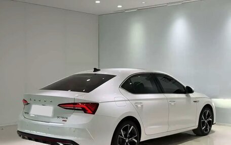 Skoda Octavia IV, 2023 год, 2 250 000 рублей, 6 фотография