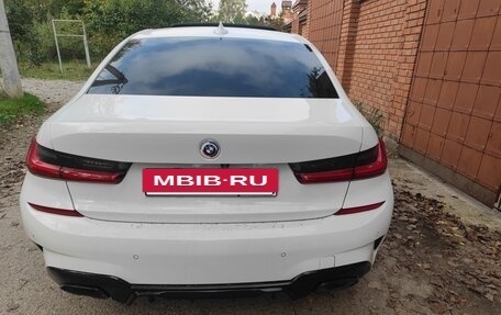 BMW 3 серия, 2019 год, 3 300 000 рублей, 3 фотография