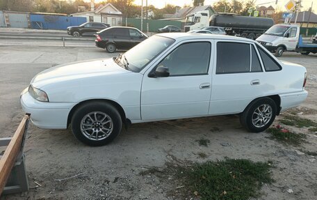 Daewoo Nexia I рестайлинг, 2000 год, 90 000 рублей, 3 фотография