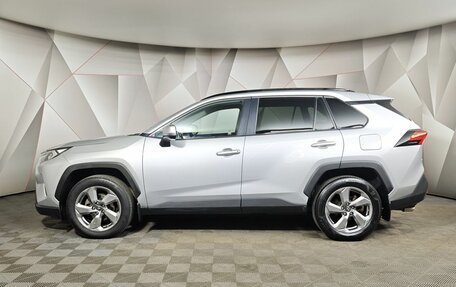 Toyota RAV4, 2019 год, 2 600 000 рублей, 5 фотография