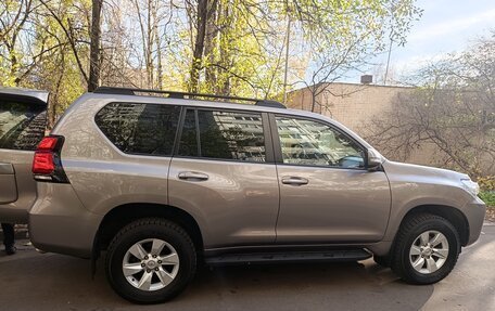 Toyota Land Cruiser Prado 150 рестайлинг, 2020 год, 6 200 000 рублей, 6 фотография