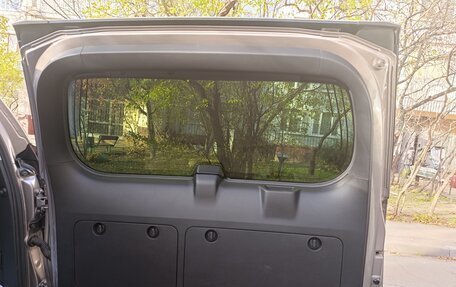 Toyota Land Cruiser Prado 150 рестайлинг, 2020 год, 6 200 000 рублей, 7 фотография