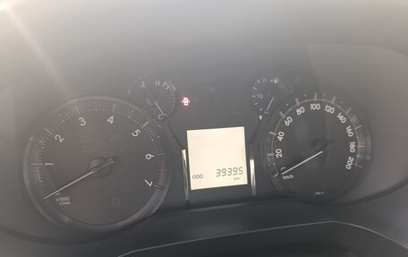 Toyota Land Cruiser Prado 150 рестайлинг, 2020 год, 6 200 000 рублей, 10 фотография