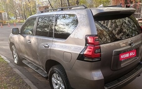 Toyota Land Cruiser Prado 150 рестайлинг, 2020 год, 6 200 000 рублей, 2 фотография
