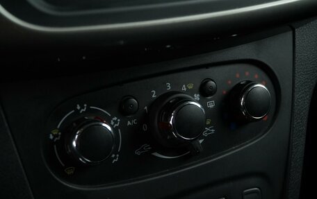 Renault Sandero II рестайлинг, 2018 год, 1 333 444 рублей, 17 фотография