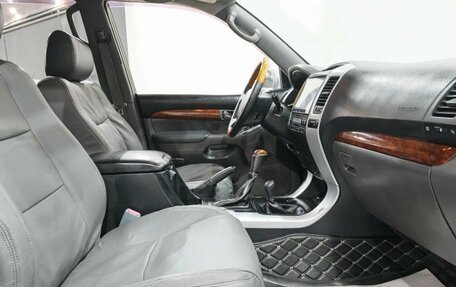 Toyota Land Cruiser Prado 120, 2007 год, 1 849 000 рублей, 15 фотография