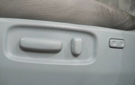 Toyota Land Cruiser Prado 120, 2007 год, 1 849 000 рублей, 25 фотография