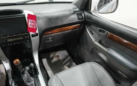 Toyota Land Cruiser Prado 120, 2007 год, 1 849 000 рублей, 18 фотография