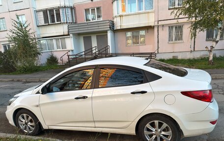 Hyundai Solaris II рестайлинг, 2013 год, 650 000 рублей, 4 фотография