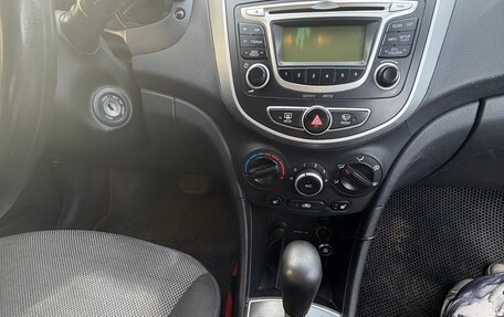 Hyundai Solaris II рестайлинг, 2013 год, 650 000 рублей, 6 фотография